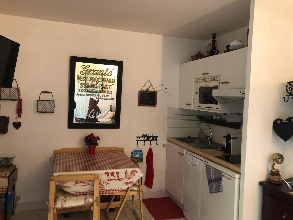 Studio En Rez De Jardin -"Le Petit Nid" A Trouville Kültér fotó