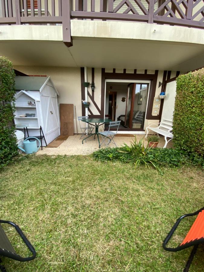 Studio En Rez De Jardin -"Le Petit Nid" A Trouville Kültér fotó