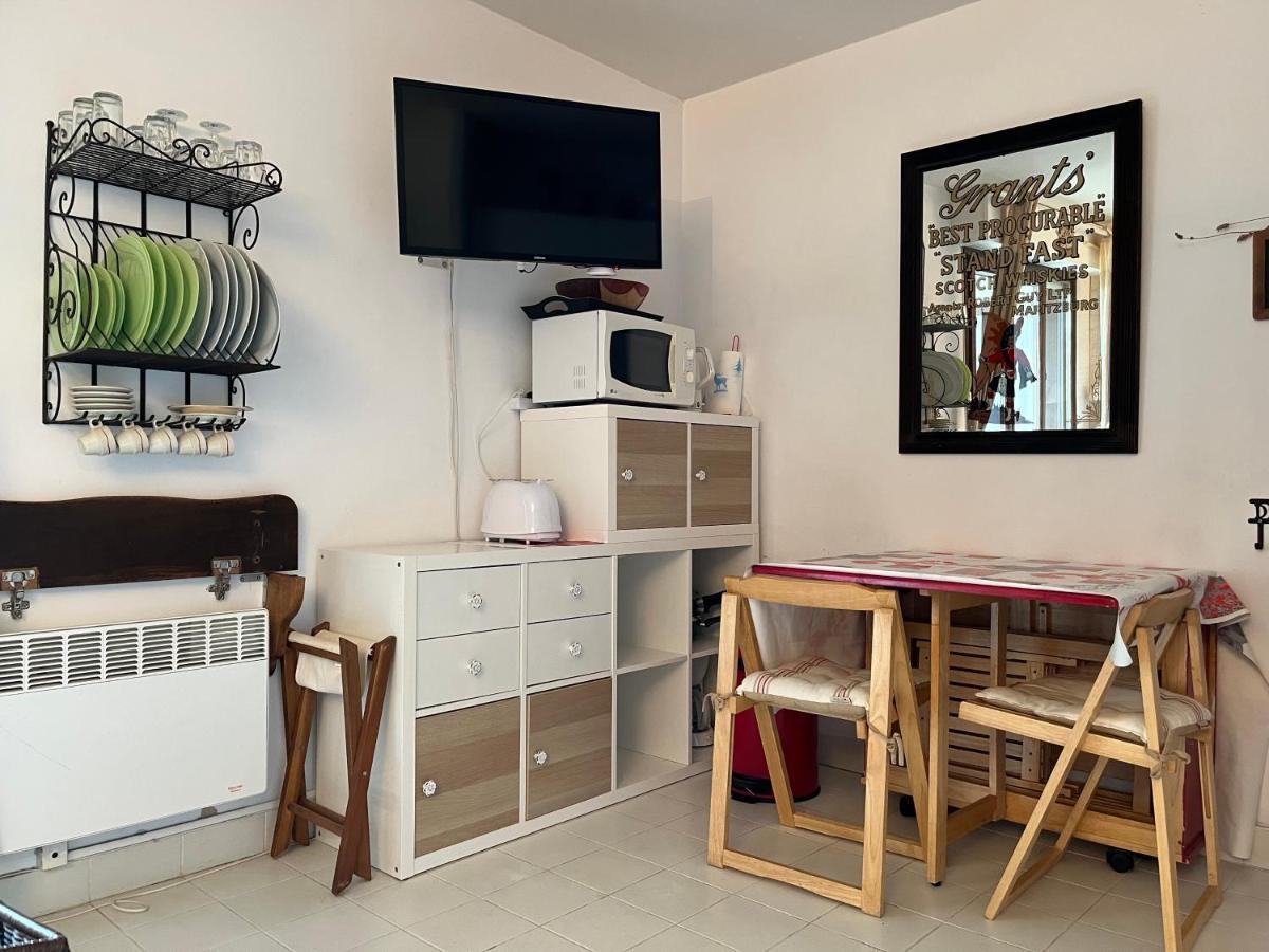 Studio En Rez De Jardin -"Le Petit Nid" A Trouville Kültér fotó